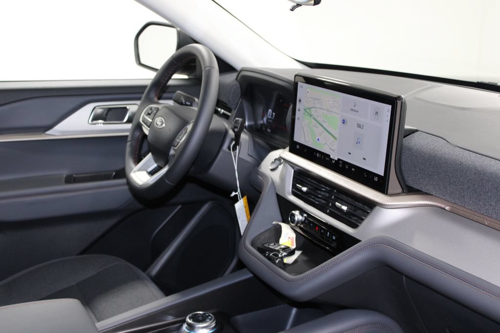 New 2026 Ford Explorer Active RWD image 29