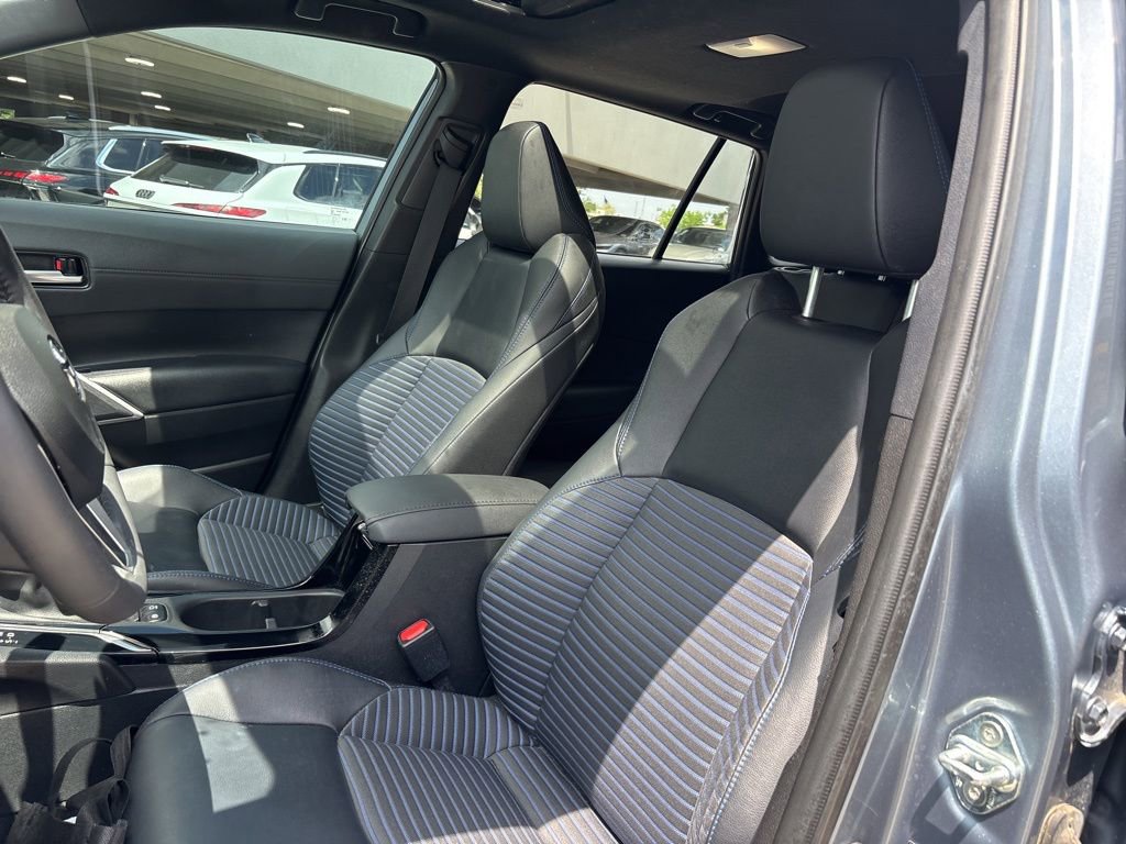 Used 2023 Toyota Corolla Cross AWD Hybrid w/ Convenience Package image 13