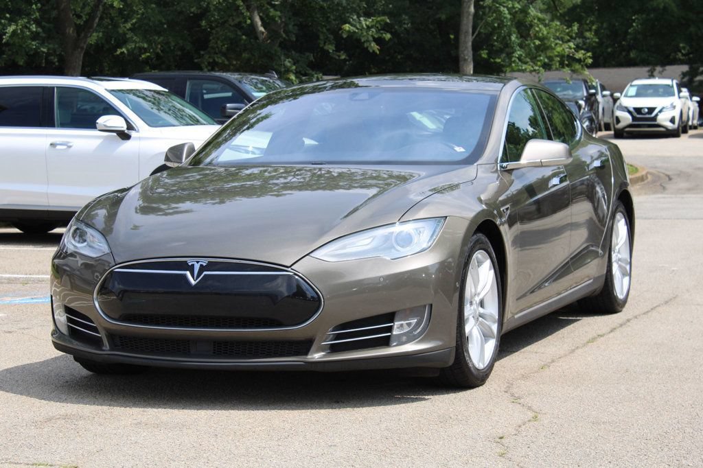 Used 2015 Tesla Model S 70D AWD/4WD image 3