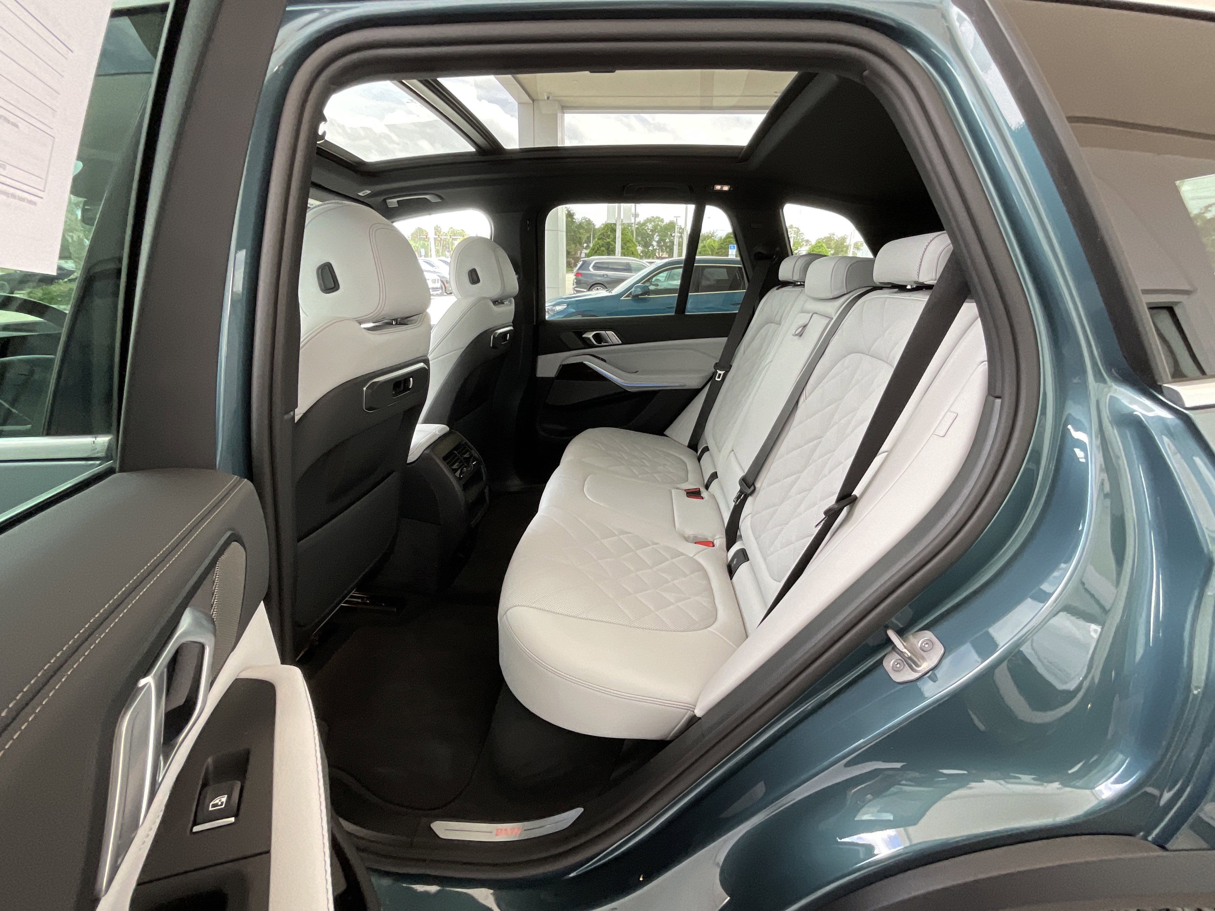 Used 2026 BMW X5 xDrive40i w/ Premium Package AWD/4WD image 26