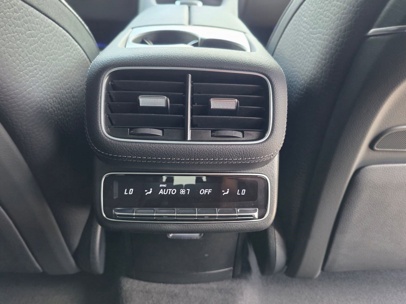 New 2026 Mercedes-Benz GLS 580 4MATIC image 22