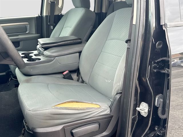 Used 2016 RAM 1500 Classic SLT AWD/4WD image 17