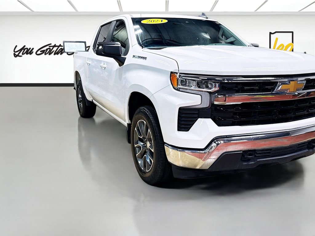 Used 2024 Chevrolet Silverado 1500 LT image 3