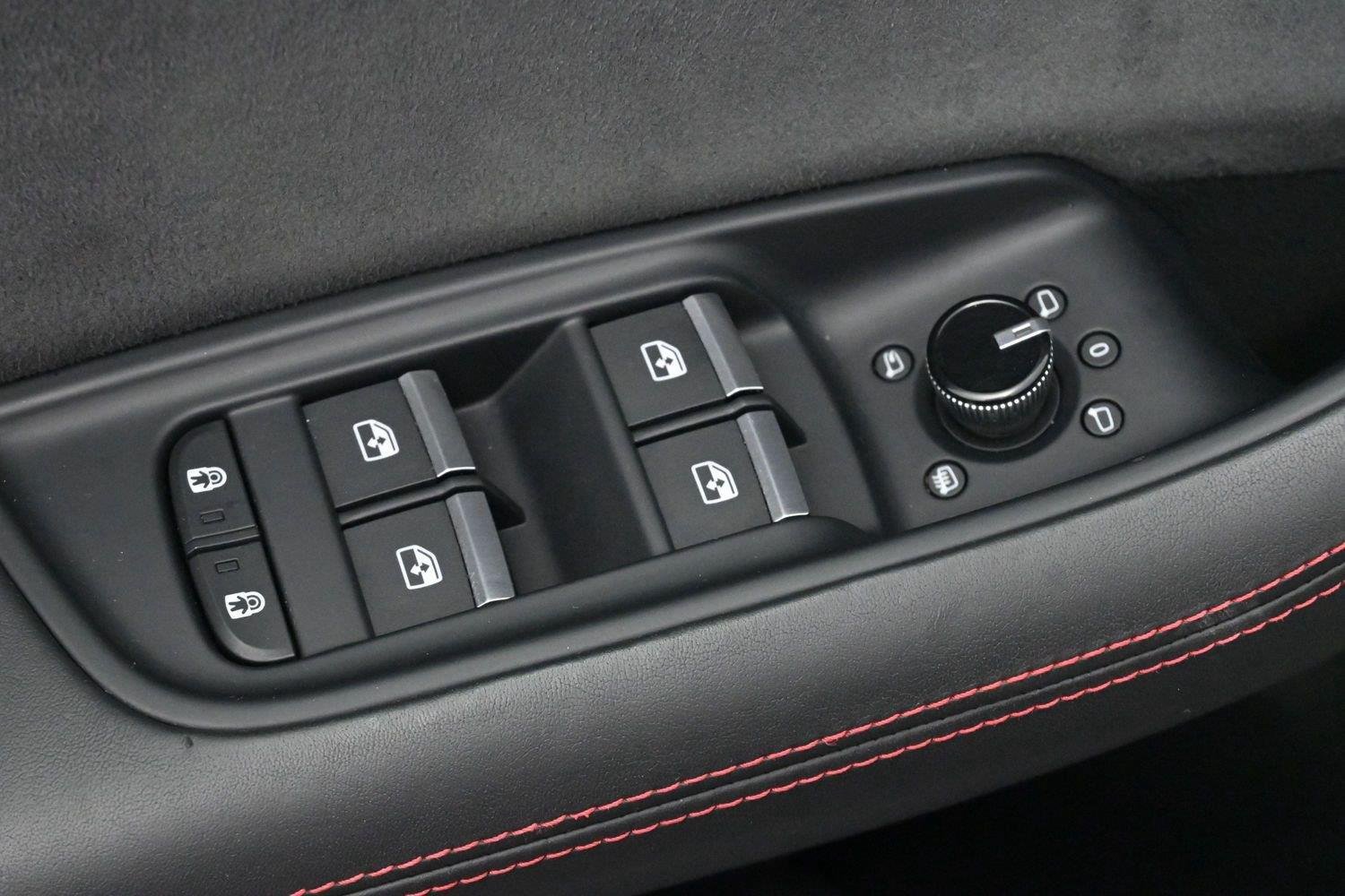 Used 2023 Audi RS Q8 w/ Executive Package AWD/4WD image 13