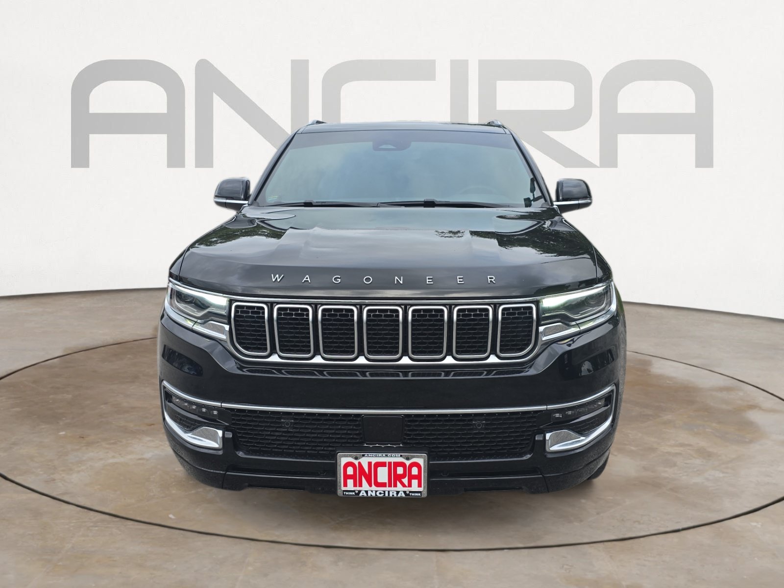 Used 2025 Jeep Wagoneer 4WD w/ Premium Group I image 5