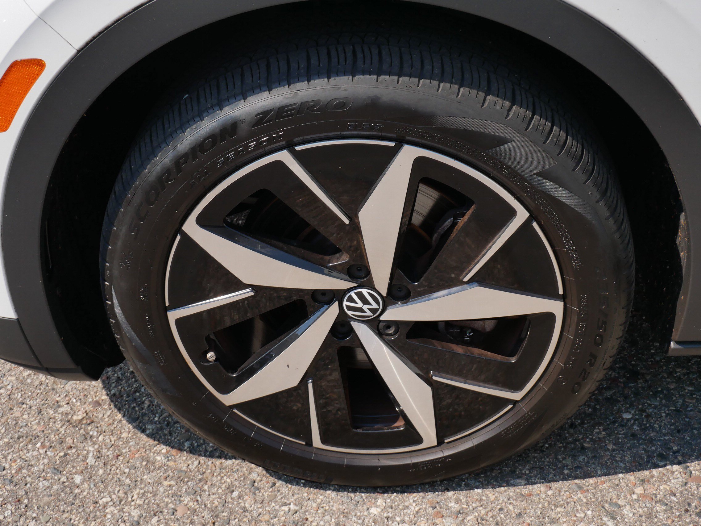 Certified 2024 Volkswagen ID.4 Pro S AWD/4WD image 15