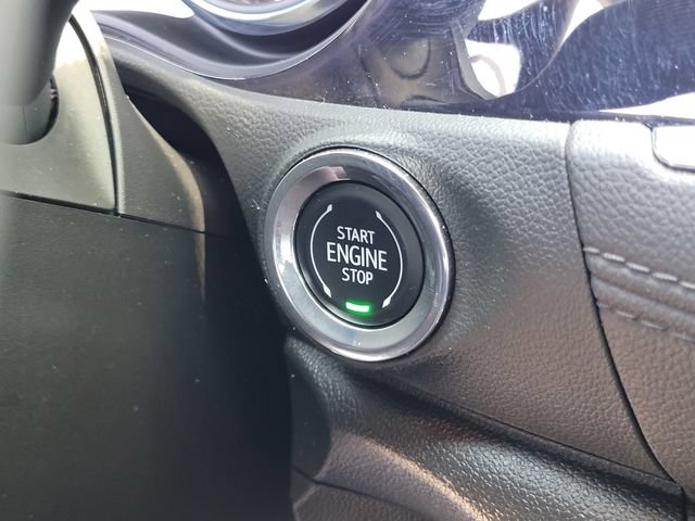 Used 2023 Buick Encore GX Essence w/ Experience Buick Package FWD image 28