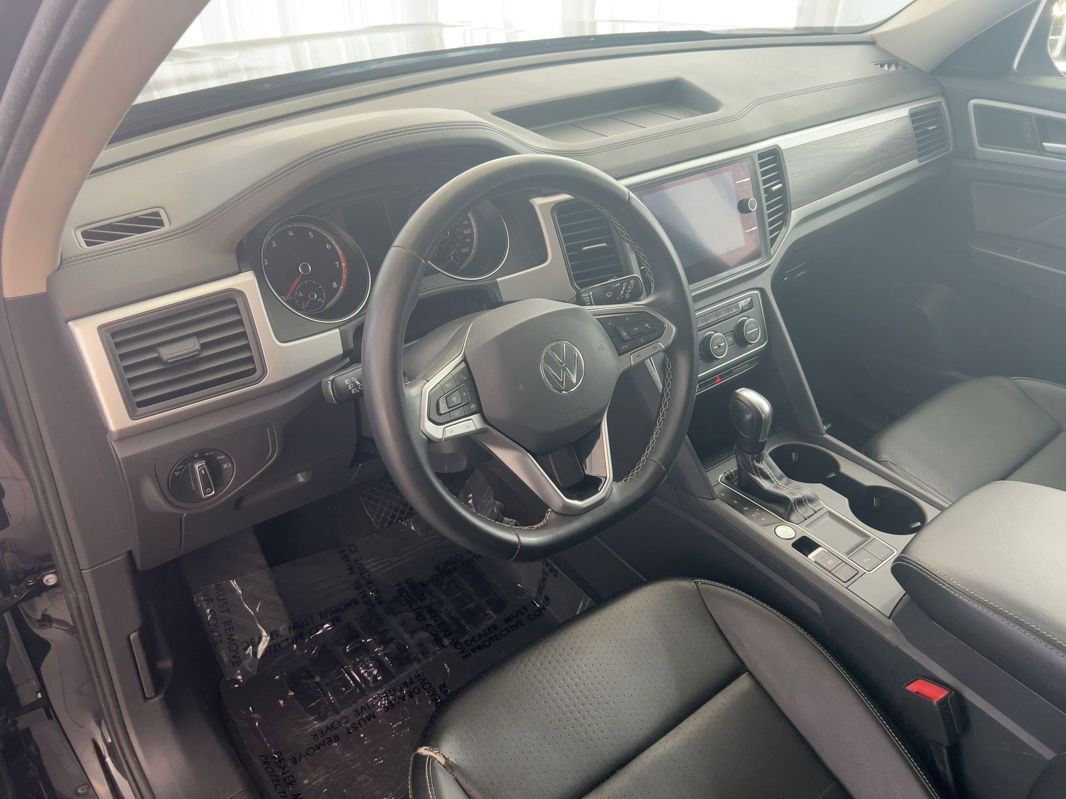 Used 2021 Volkswagen Atlas SE image 4