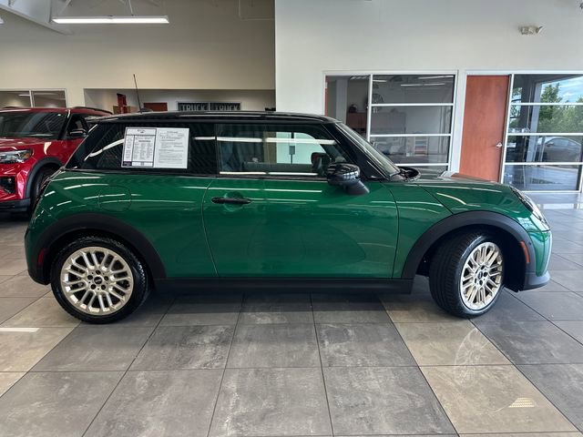 Used 2025 MINI Cooper S FWD image 10