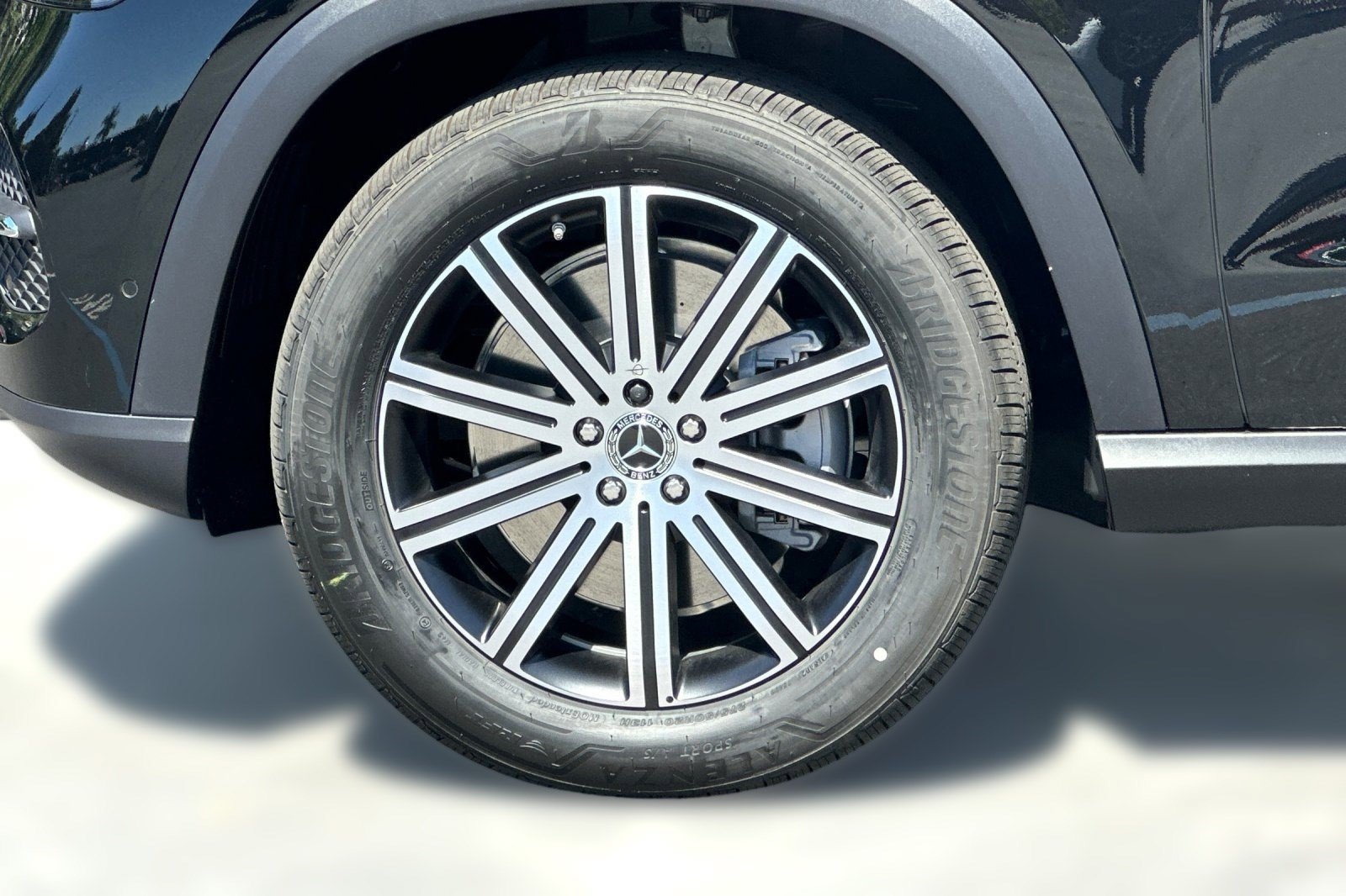 New 2026 Mercedes-Benz GLE 450e 4MATIC image 12
