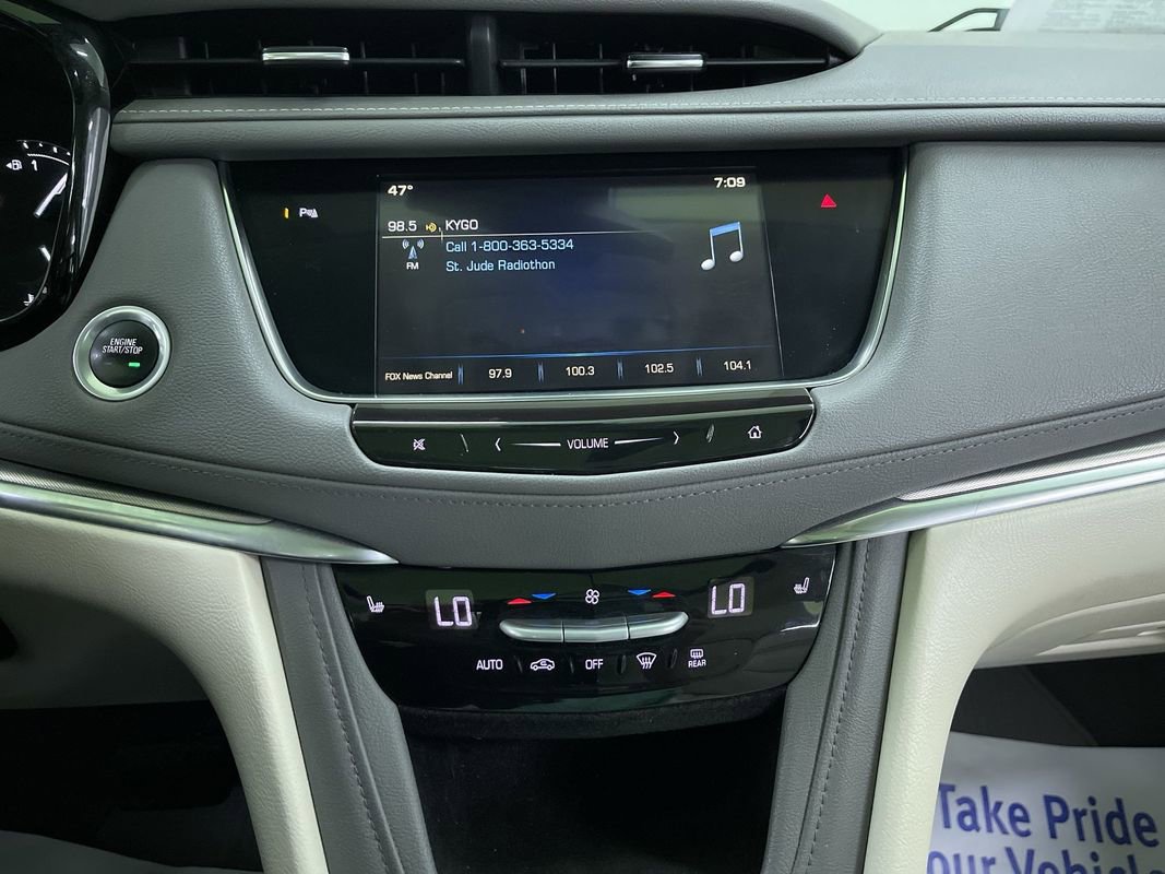 Used 2017 Cadillac XT5 Luxury w/ Driver Awareness Package image 22