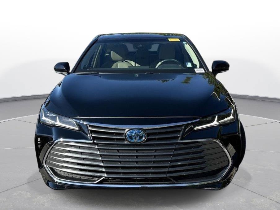 Used 2019 Toyota Avalon Limited FWD image 3