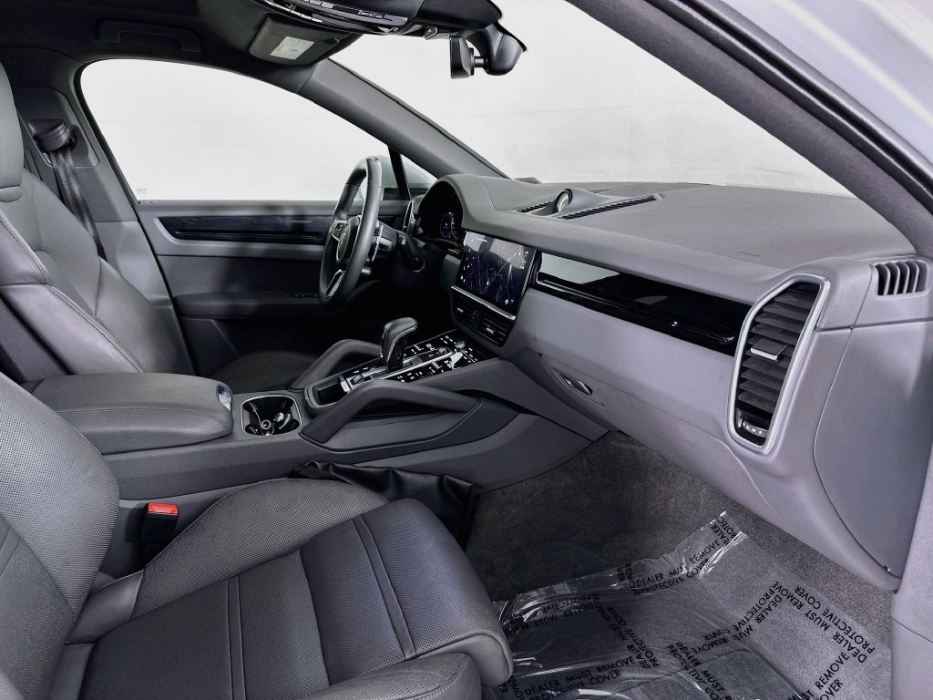 Used 2022 Porsche Cayenne S AWD/4WD image 30