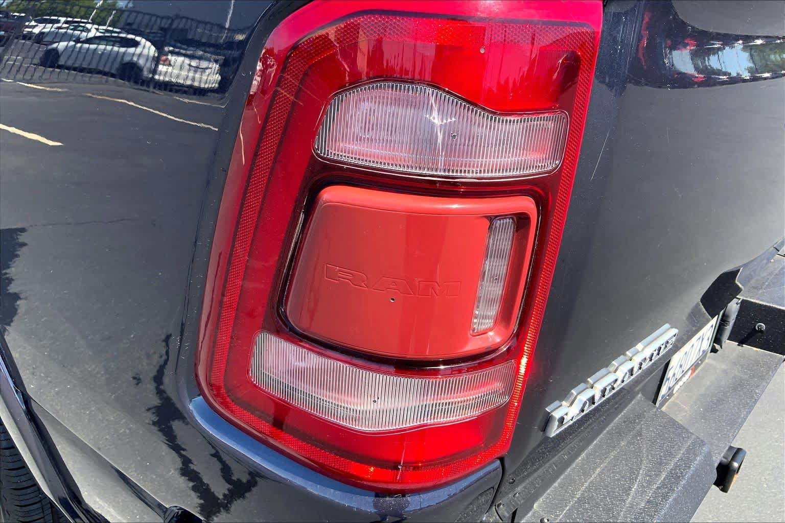 Used 2020 RAM 1500 Laramie AWD/4WD image 28