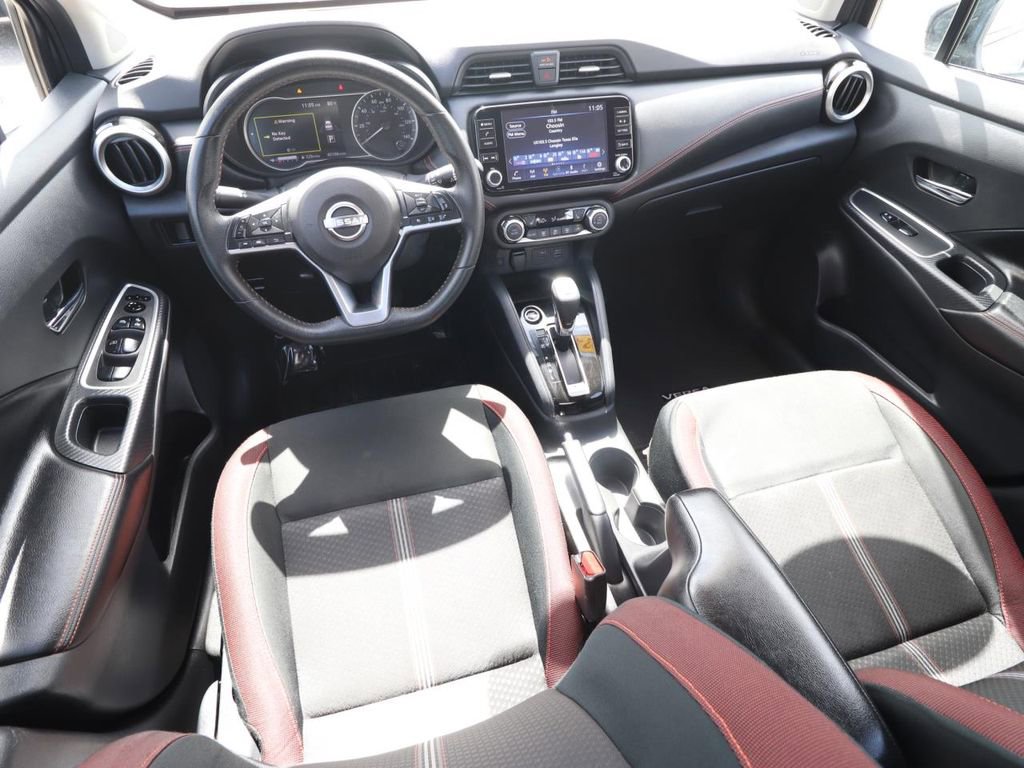 Used 2024 Nissan Versa SR FWD image 6