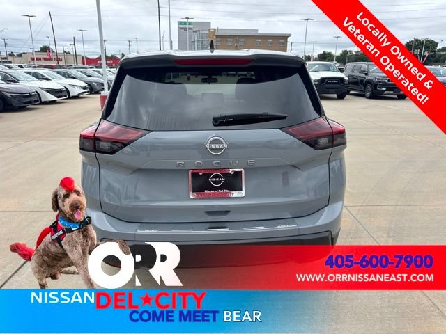 New 2026 Nissan Rogue SV FWD image 4