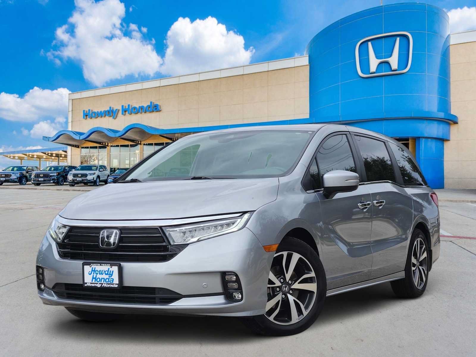 Certified 2024 Honda Odyssey Touring image 1