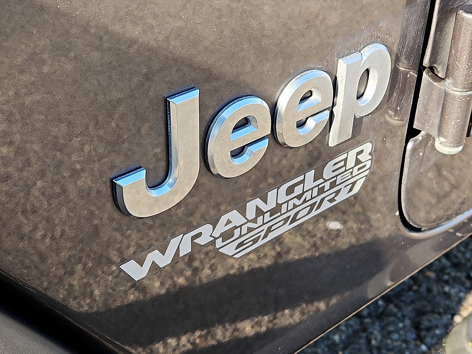 Used 2018 Jeep Wrangler Unlimited Sport S image 29