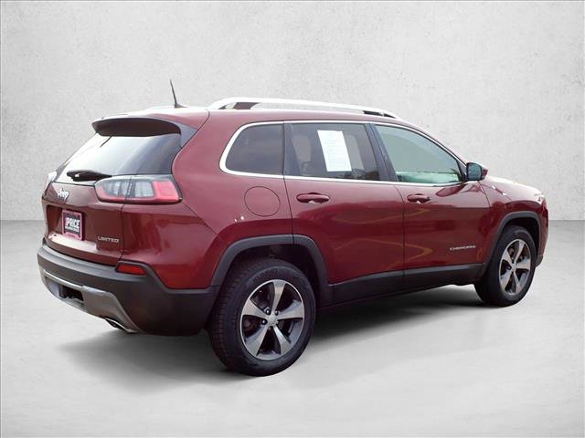 Used 2019 Jeep Cherokee Limited w/ Trailer Tow Group AWD/4WD video 4