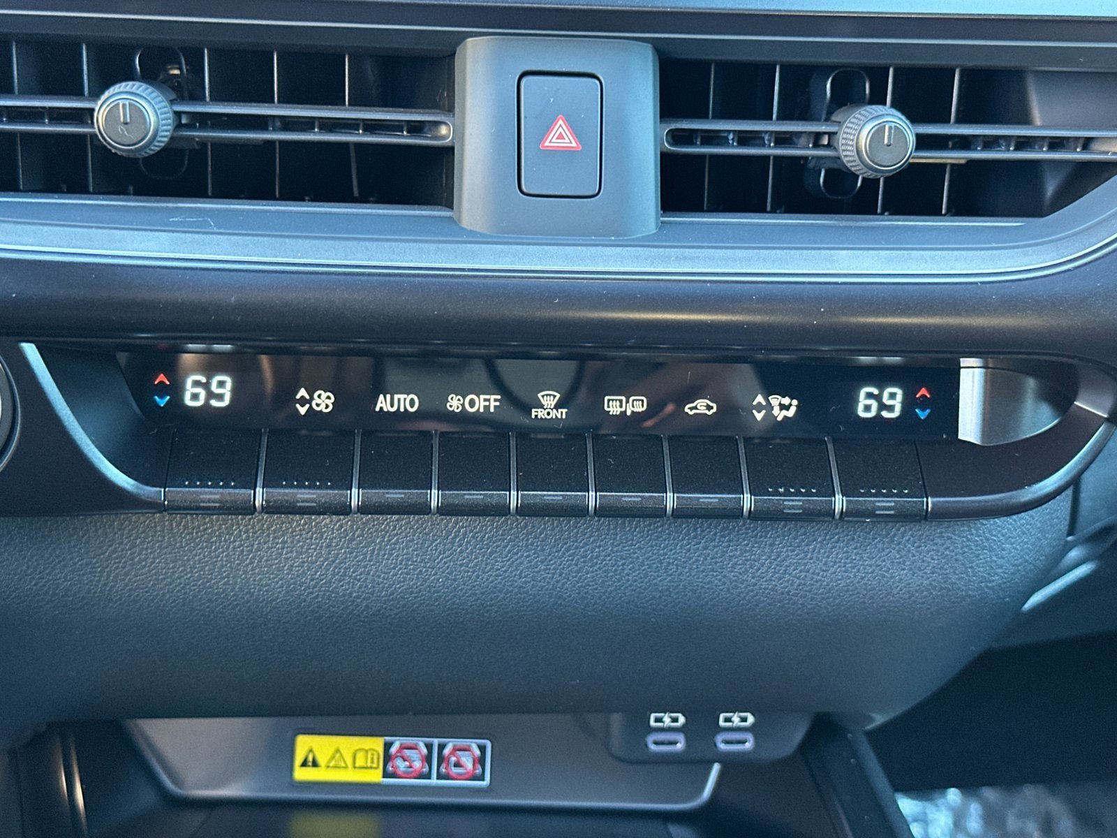 Used 2025 Lexus UX 300h AWD image 23