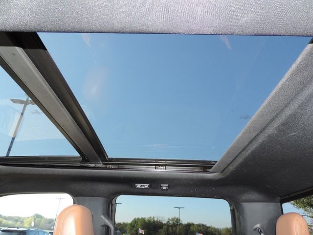 Used 2022 Ford F150 Platinum image 12