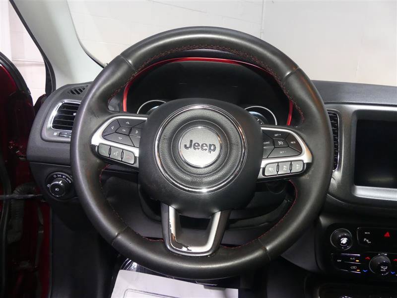 Used 2021 Jeep Compass Trailhawk AWD/4WD image 28