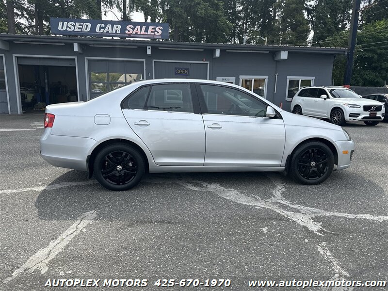 Used 2006 Volkswagen Jetta TDI FWD image 9