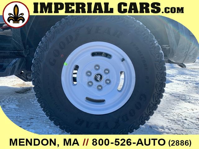 New 2025 Ford Bronco Heritage Edition image 8