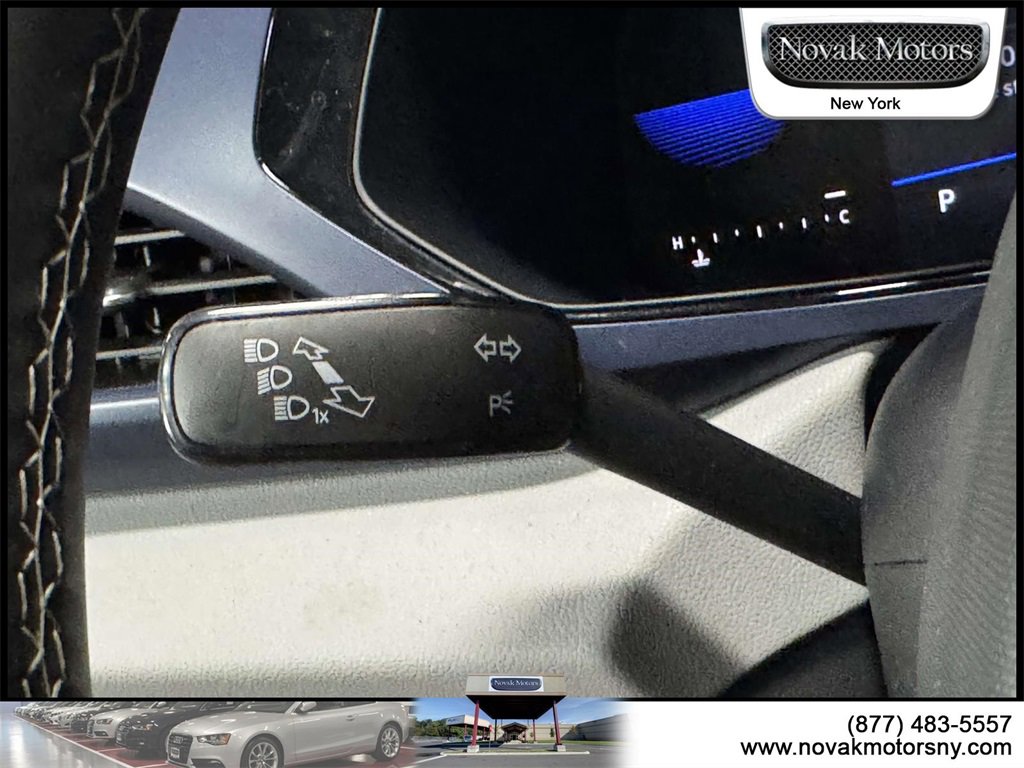 Used 2022 Volkswagen Taos SE image 19