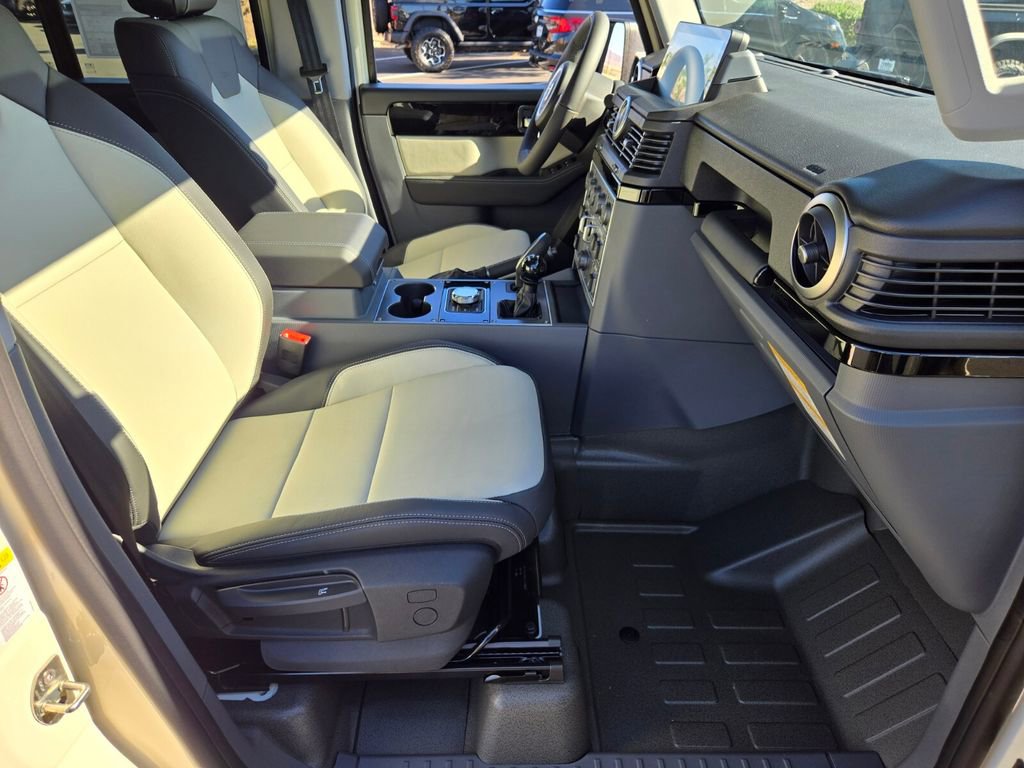 New 2025 INEOS Grenadier Fieldmaster Edition image 17