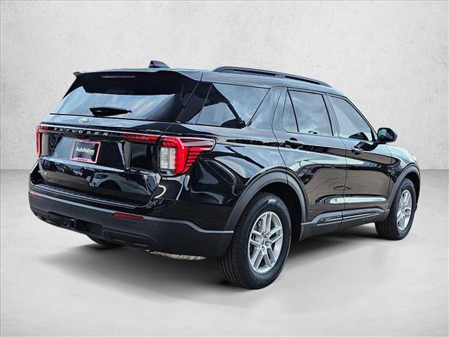 New 2026 Ford Explorer Active image 2