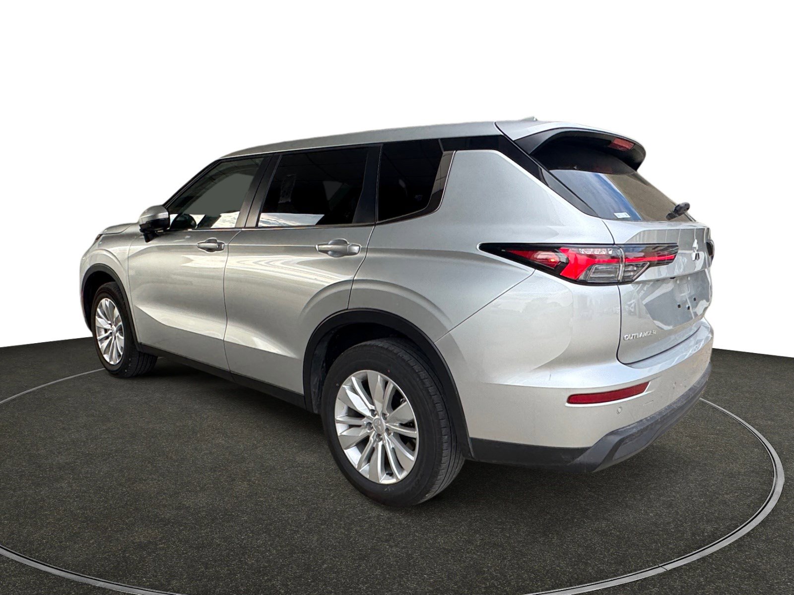 Used 2025 Mitsubishi Outlander ES image 3