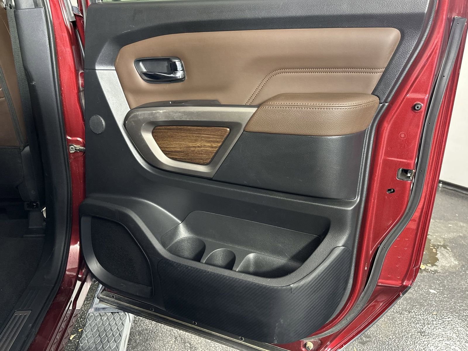 Certified 2021 Nissan Titan Platinum Reserve w/ Moonroof Package image 43