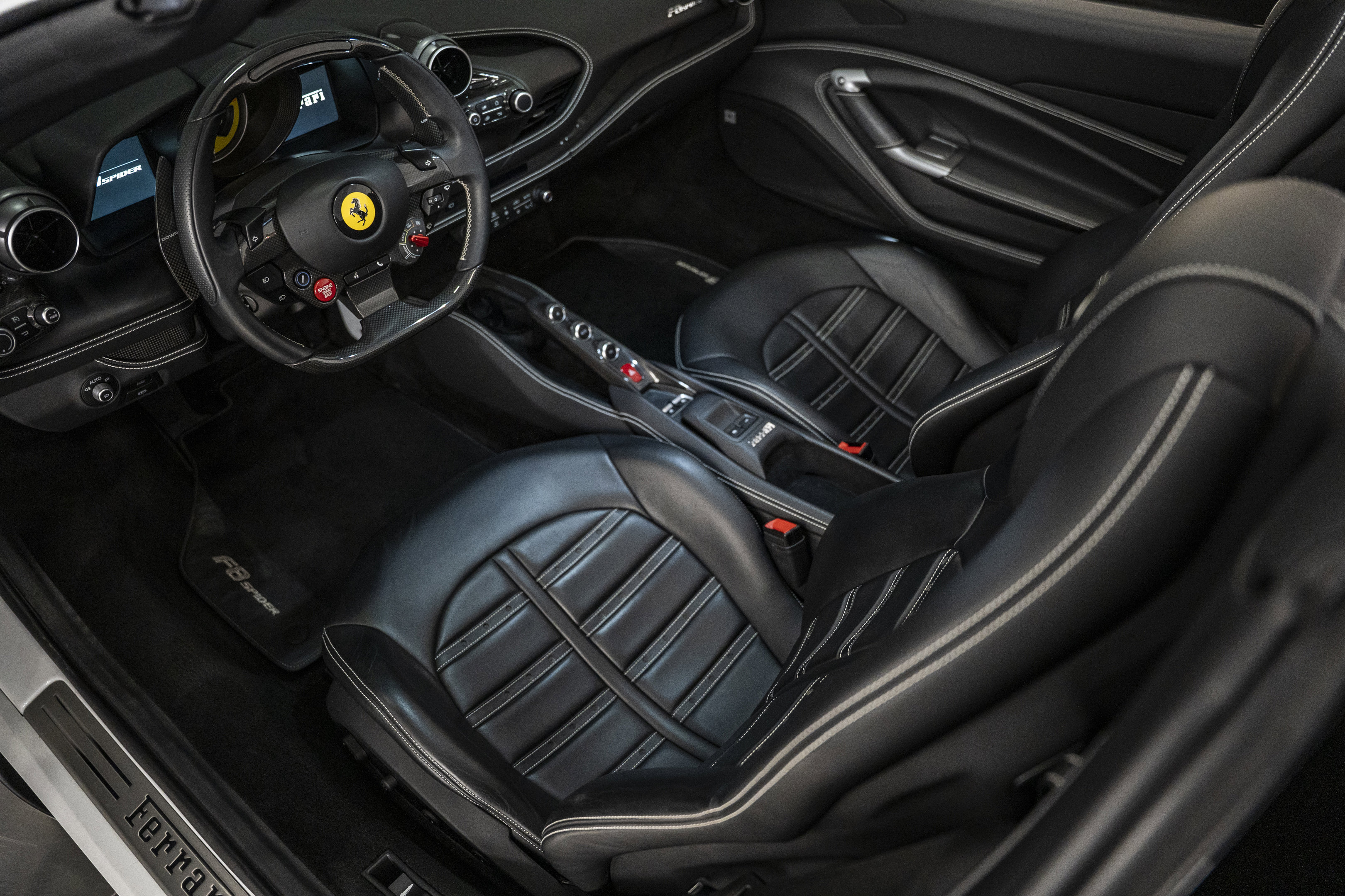 Used 2021 Ferrari F8 Tributo RWD image 31