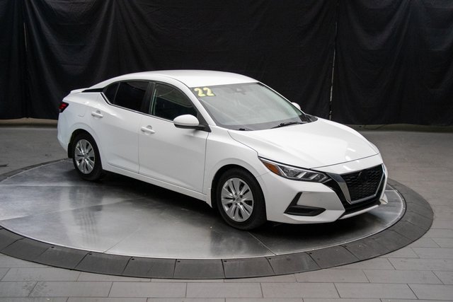 Used 2022 Nissan Sentra S w/ Lighting Package image 2