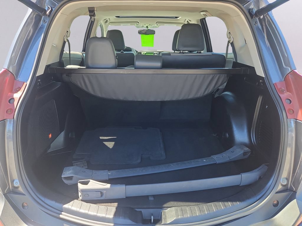 Used 2013 Toyota RAV4 Limited AWD/4WD image 31