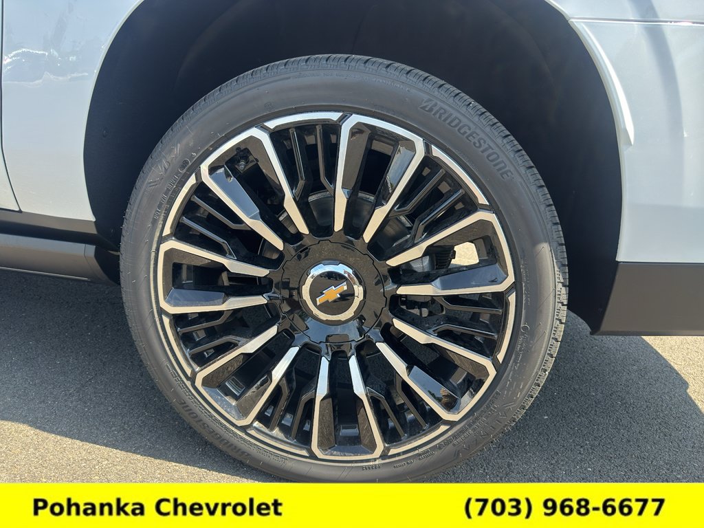 New 2026 Chevrolet Suburban High Country AWD/4WD image 35