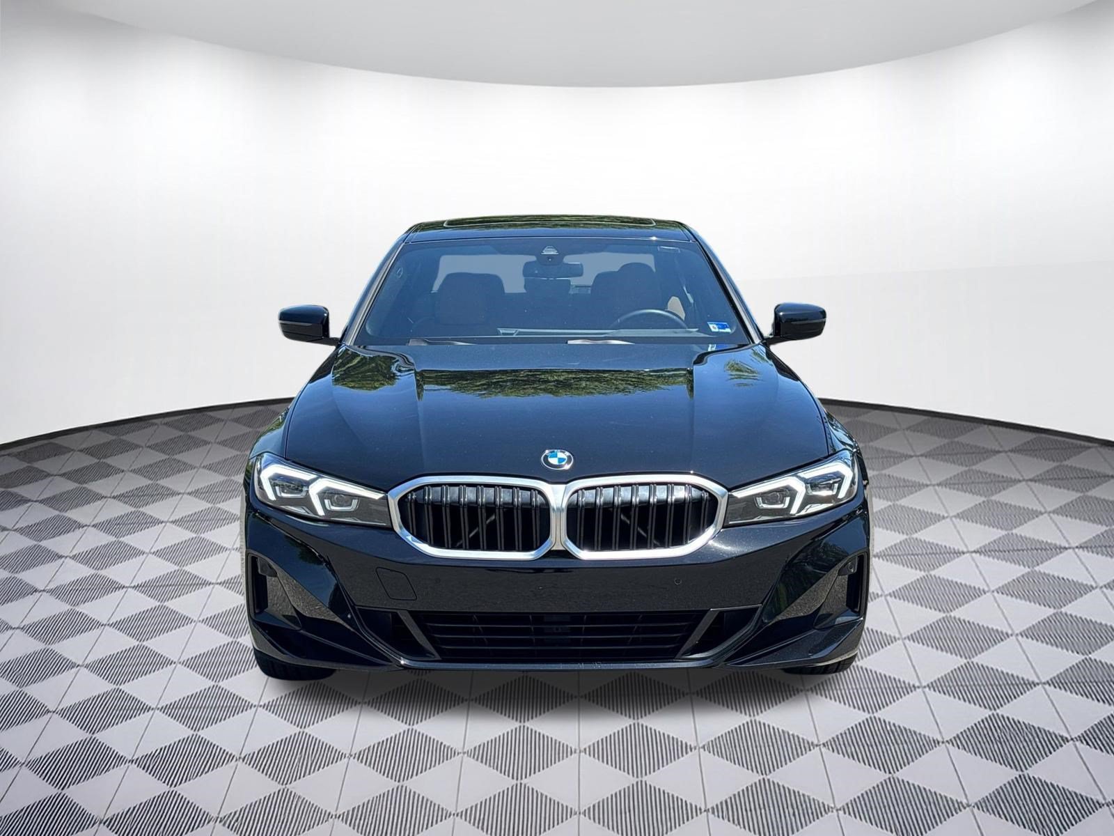 Certified 2023 BMW 330i Sedan w/ Premium Package RWD image 5