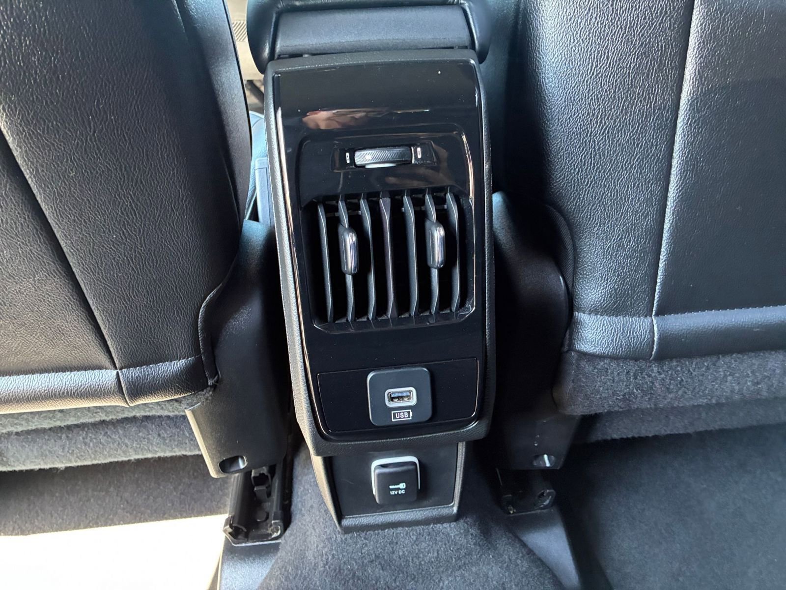 Used 2025 Jeep Compass Trailhawk AWD/4WD image 22