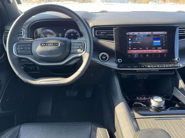 Used 2024 Jeep Wagoneer Series II image 2