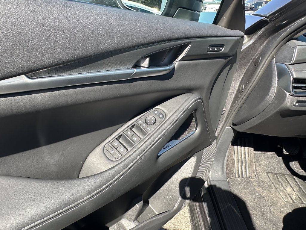 Used 2027 INFINITI QX60 Luxe w/ Cargo Package FWD image 25
