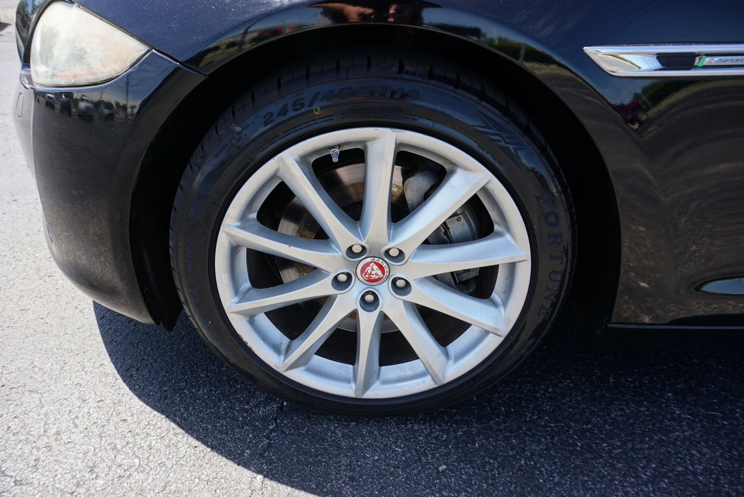 Used 2016 Jaguar XJ R-Sport RWD image 37