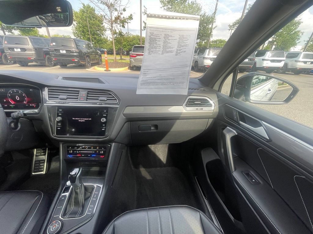 Used 2024 Volkswagen Tiguan SE R-Line AWD/4WD image 20