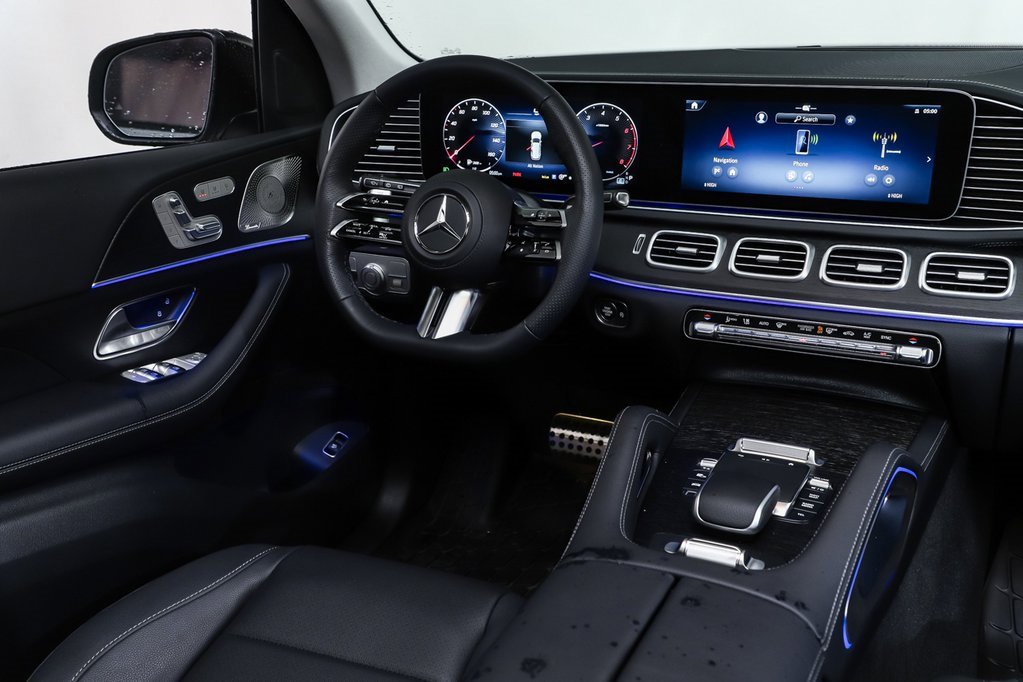 New 2026 Mercedes-Benz GLS 450 4MATIC image 14