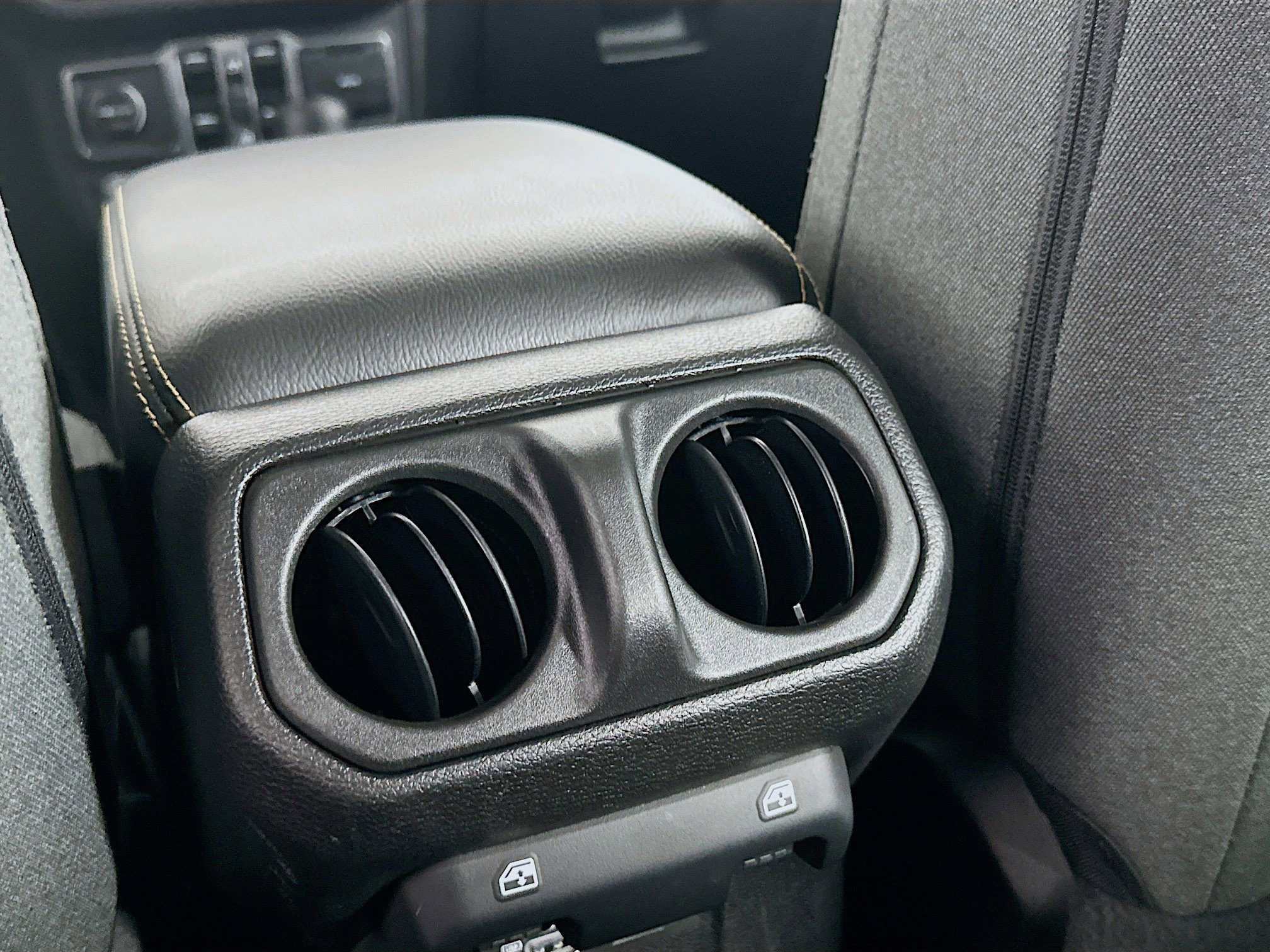 Used 2025 Jeep Wrangler Sahara w/ Safety Group AWD/4WD image 26