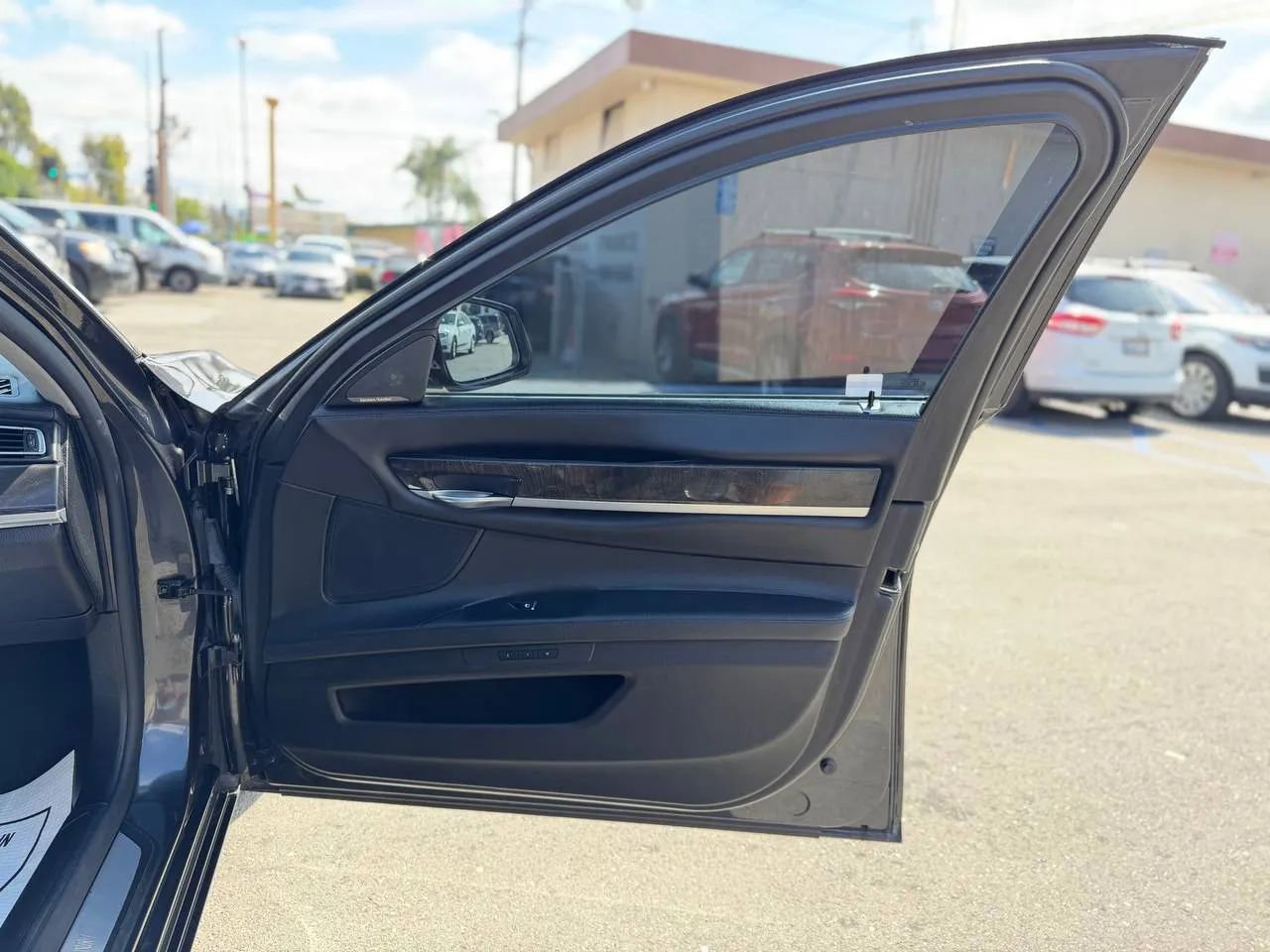 Used 2014 BMW 740i image 34