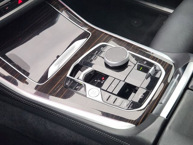 Used 2025 BMW X5 xDrive50e image 18