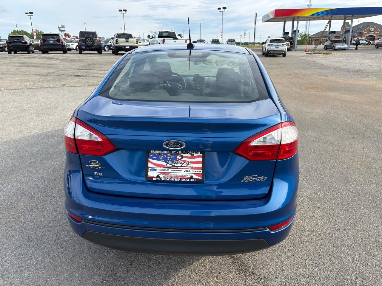 Used 2019 Ford Fiesta SE FWD image 4