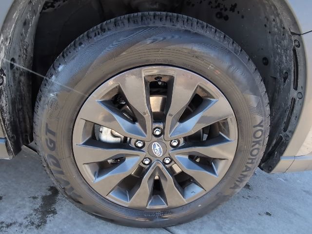 Used 2025 Subaru Outback Onyx Edition image 33