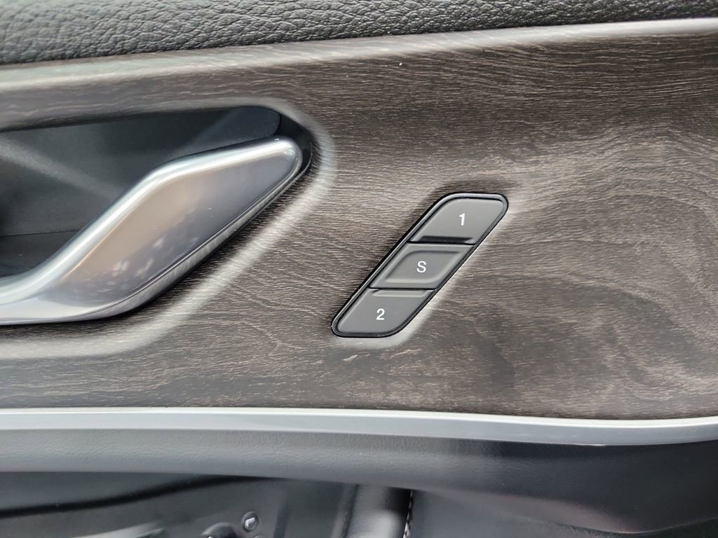 New 2025 Jeep Grand Cherokee L Limited image 25